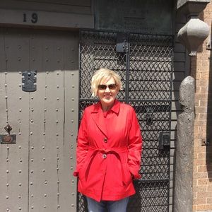 Meet your Posher, Lisa